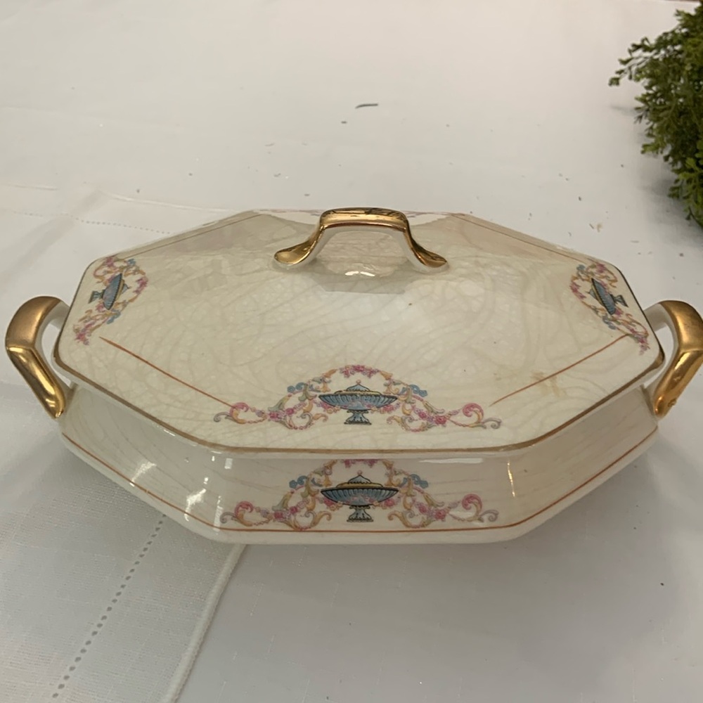 Vintage F.C. French China Company Martha Washington Casserole Dish with Lid